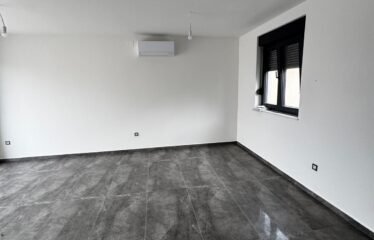 Apartman 2 (AP2) – Marka Marulića 12B – Murter