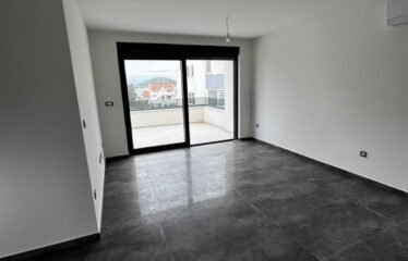 Apartman 2 (AP2) – Marka Marulića 12B – Murter